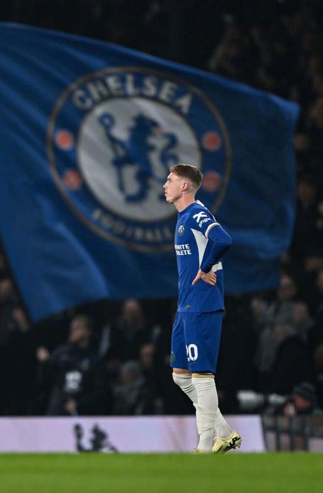 窗口期欧联焦点战；阿森纳复出首秀；气氛紧张；更衣室氛围转暖 